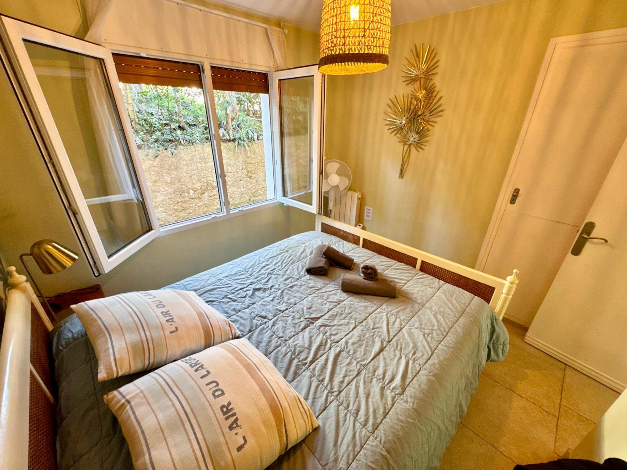 Apartament Al Golfet De Calella De Palafrugell Ngoại thất bức ảnh